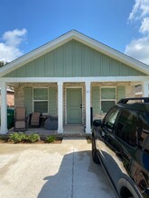 211 Hudson Boyd Ct in Niceville, FL - Building Photo - Building Photo