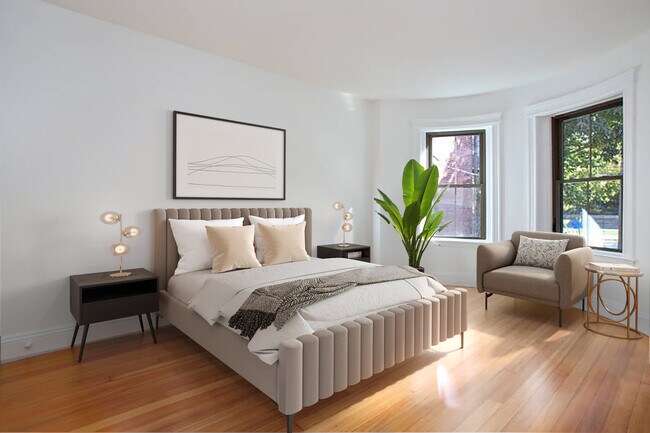 1805 Beacon St, Unit 2 in Brookline, MA - Building Photo - Building Photo
