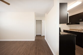 333 Edison Apartment in Winnipeg, MB - Building Photo - Building Photo