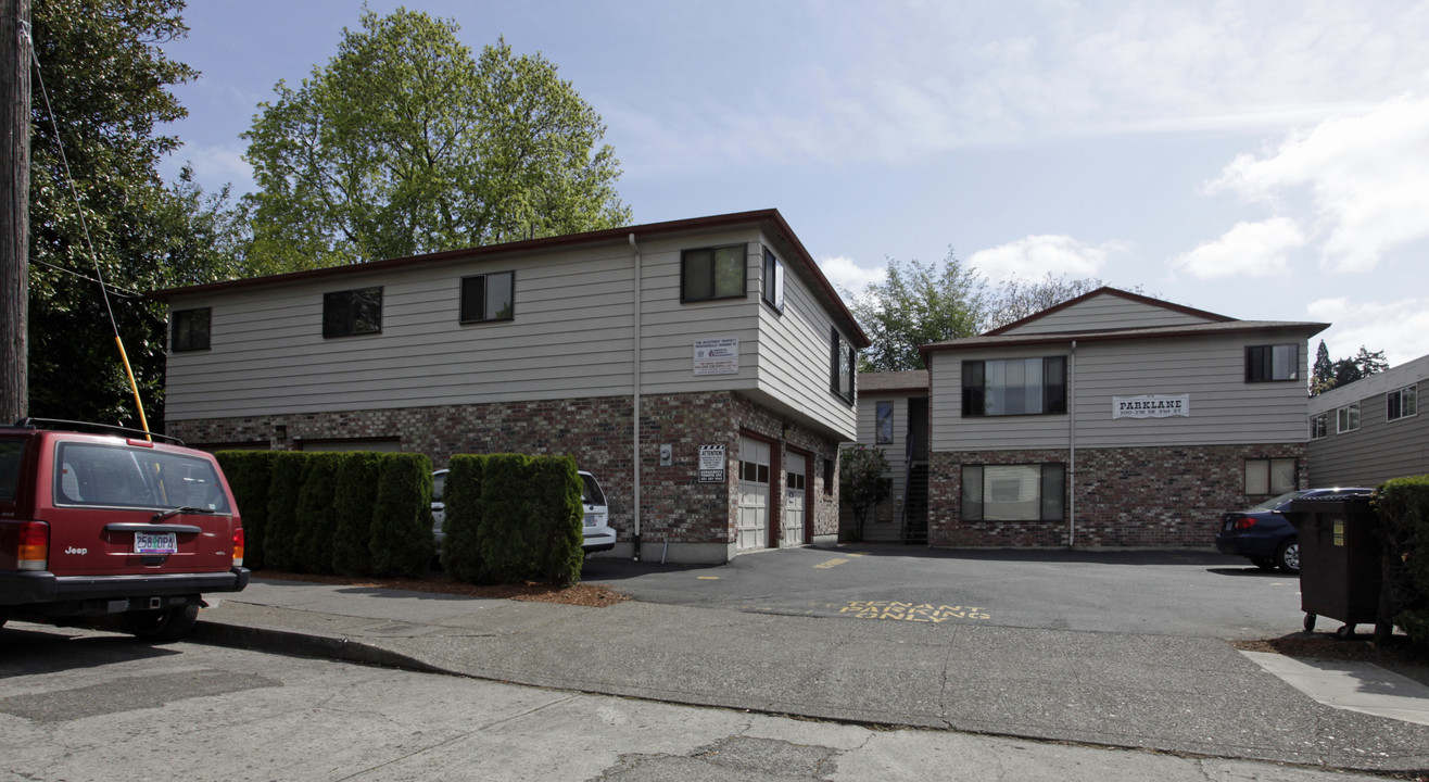 parklane in Portland, OR - Building Photo