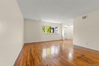 110-32 63rd Rd in Queens, NY - Building Photo - Building Photo