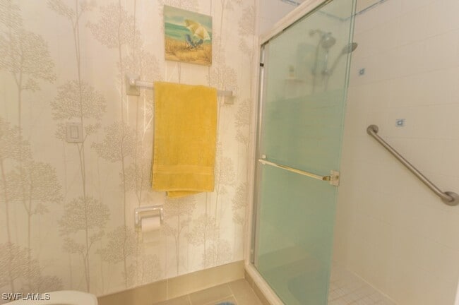 800 New Waterford Dr