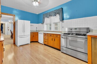5917 N Campbell Ave in Chicago, IL - Foto de edificio - Building Photo