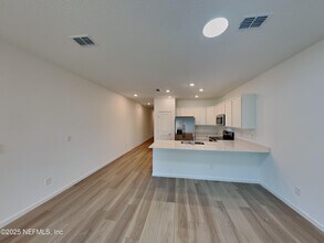 590 Holly Lks Dr in Orange Park, FL - Building Photo - Building Photo
