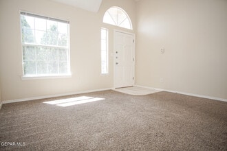 5449 Colin Powell Ave in El Paso, TX - Building Photo - Building Photo