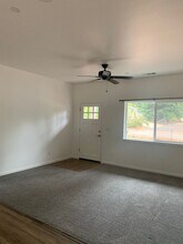 1612 Walnut Ln in Paradise, CA - Building Photo - Building Photo