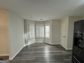 577 Deadwood Trail in Locust Grove, GA - Building Photo - Building Photo