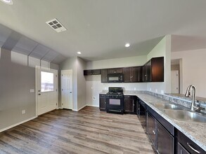 11709 NW 134th St in Piedmont, OK - Building Photo - Building Photo