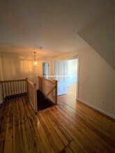 14 Chestnut St, Unit 4 in Malden, MA - Foto de edificio - Building Photo