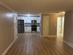24 Kenmar Dr, Unit 226 in Billerica, MA - Building Photo - Building Photo