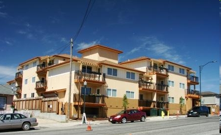 La Gloria Senior Apartments in Salinas, CA - Building Photo - Building Photo