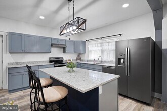 30 April Ln in Hedgesville, WV - Building Photo - Building Photo