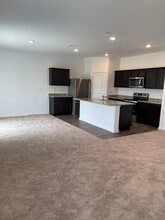 34974 Daisy Meadow Loop in Zephyrhills, FL - Foto de edificio - Building Photo