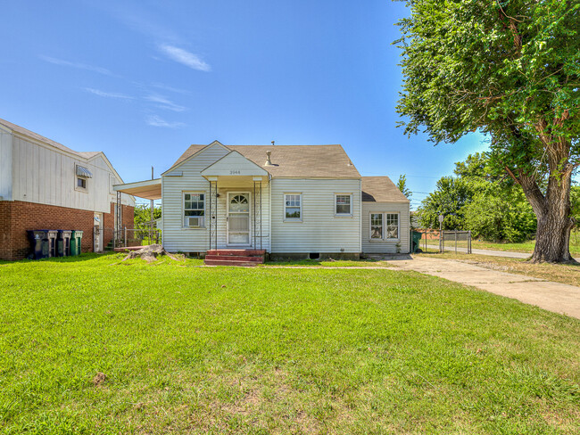 3944 NW 11th St in Oklahoma City, OK - Building Photo - Building Photo