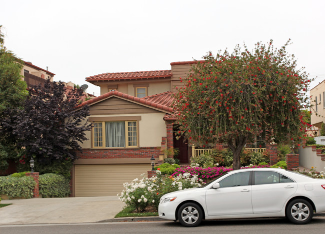 852 17th St in Santa Monica, CA - Building Photo - Building Photo