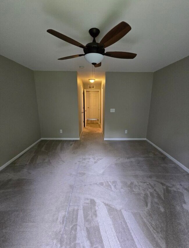 14262 Shadywood Dr, Unit 32 in Sterling Heights, MI - Building Photo - Building Photo