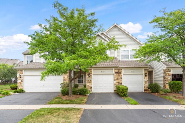property at 951 Viewpoint Dr