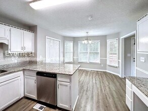 368 Warrenton Dr in Douglasville, GA - Building Photo - Building Photo