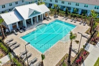 8348 Asteroid St in Jacksonville, FL - Building Photo - Building Photo