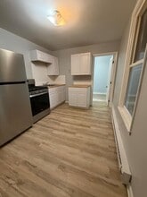 18 Marvin Ave, Unit #1 in Troy, NY - Foto de edificio - Building Photo