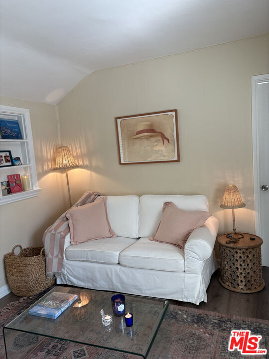 property at 725 Lorraine Blvd