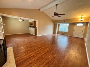 3127 Windmill St in Sugar Land, TX - Building Photo - Building Photo
