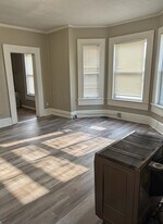 219 Spruce St in Manchester, NH - Building Photo