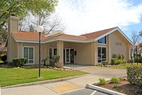Building Photo - Cambridge Park Apartamentos in Sacramento, California