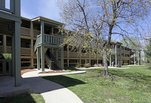 701 Arapahoe Apartamentos