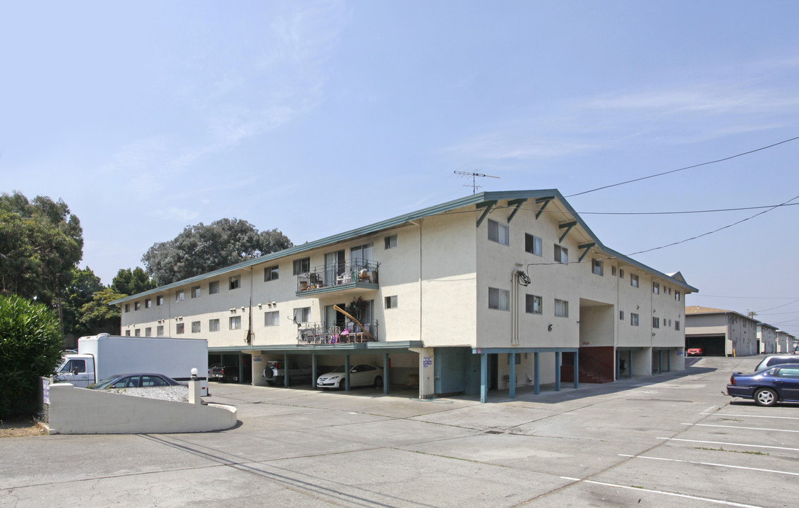 Windsor Apartments in Mountain View, CA - Building Photo