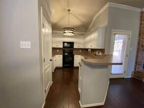 1924 77th Pl in Lubbock, TX - Building Photo - Building Photo