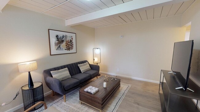 762 Hamilton Ave in Menlo Park, CA - Building Photo - Building Photo