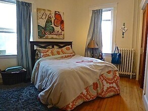 2 Claflin Rd, Unit 2 in Brookline, MA - Foto de edificio - Building Photo