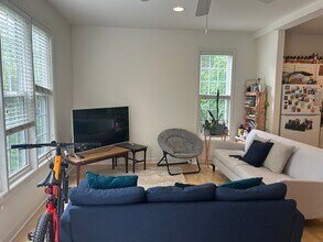 308 Laurel Ave in Carrboro, NC - Building Photo - Building Photo