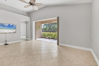2228 Terracina Dr in Venice, FL - Building Photo - Building Photo