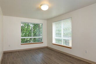 Tate Mason House  - 55+ Community in Seattle, WA - Foto de edificio - Building Photo