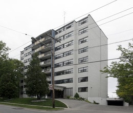 Lakeshore Towers in Burlington, ON - Building Photo - Building Photo
