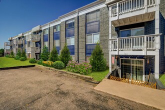 Villages at Woodmen in Colorado Springs, CO - Foto de edificio - Building Photo