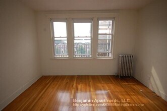 1634 Commonwealth Ave, Unit 23 in Boston, MA - Building Photo - Building Photo