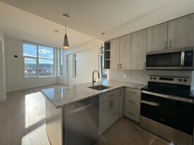59 Brighton Ave, Unit 501 in Boston, MA - Building Photo