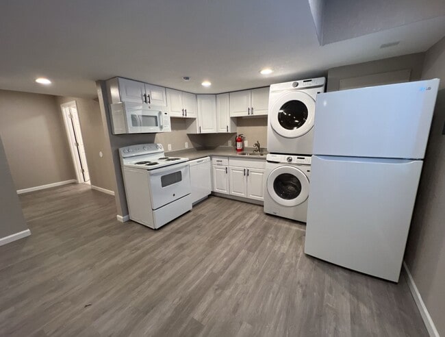 property at 4524 Thompson Ct