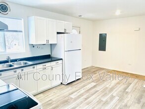 284 W Windsor Terrace in Antioch, IL - Building Photo - Building Photo