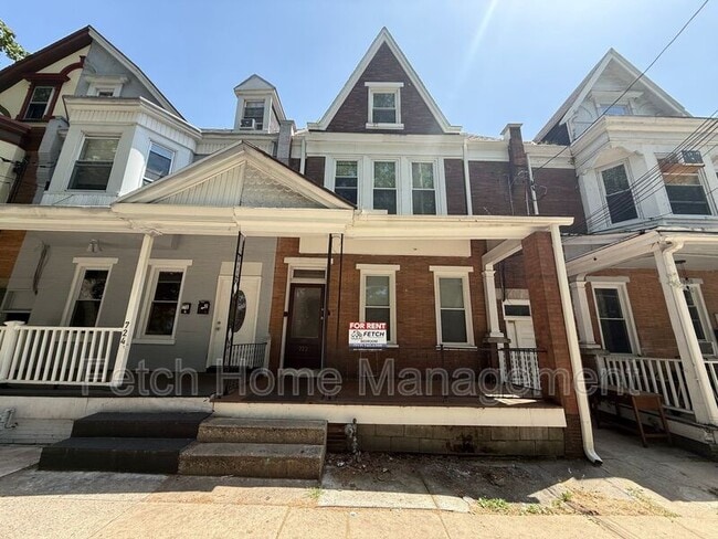 property at 722 E King St