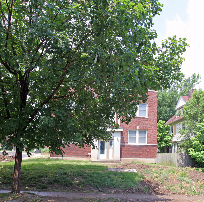 2834 Harrison St in Kansas City, MO - Building Photo - Building Photo