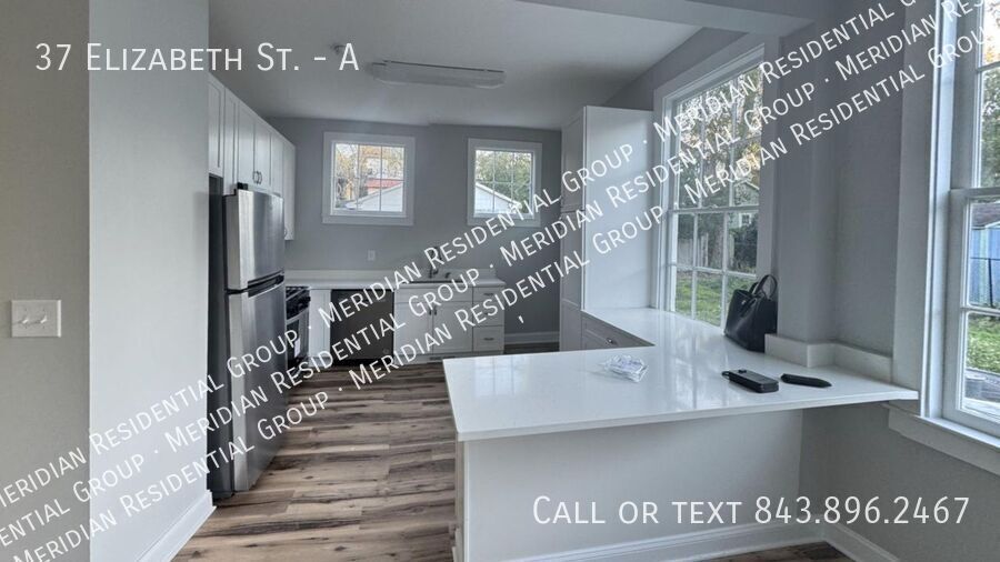 37 Elizabeth St-Unit -A in Charleston, SC - Building Photo