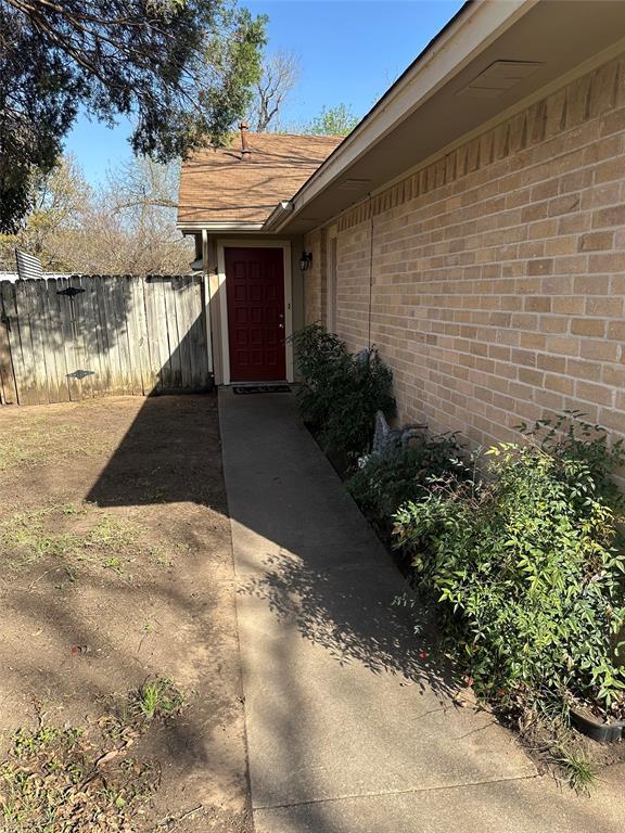 12811 Hymeadow Dr in Austin, TX - Building Photo - Building Photo