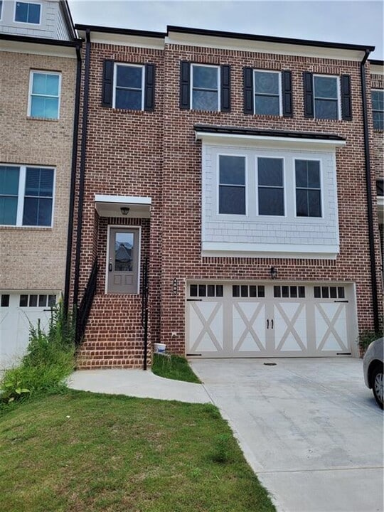 4890 Wil Ray Ln in Cumming, GA - Building Photo