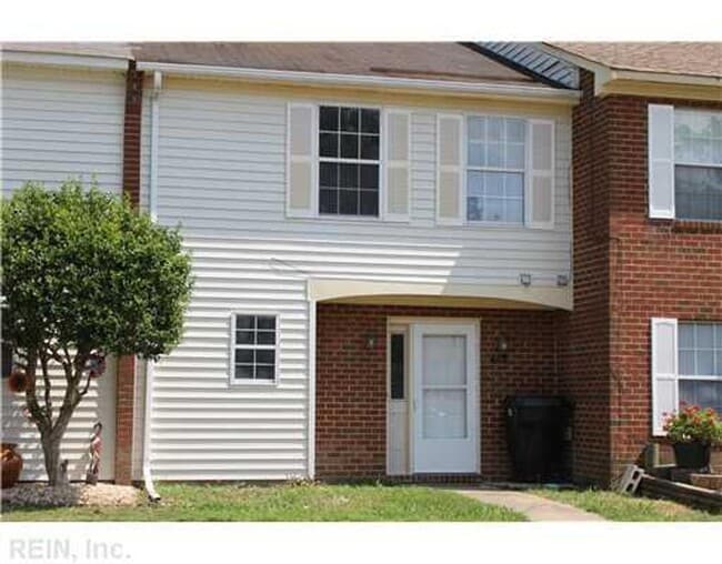 property at 418 Big Leaf Ct