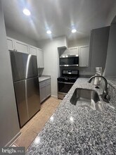2214 Sidney Ave in Baltimore, MD - Building Photo - Building Photo