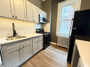 347 Kerlin St in Chester, PA - Foto de edificio - Building Photo